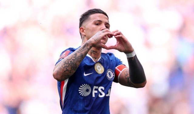 恩佐一剑封喉，切尔西1-0利兹联晋级决赛，大战曼城欲破6连败魔咒