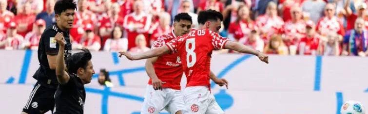 拜仁遭遇重创！半场落后三球，四年来首次，乌尔比希表情尴尬